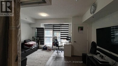 1 Falaise Rd in Toronto, ON - Building Photo - Building Photo