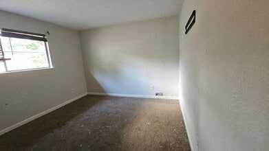 8710 Parkway Forest Dr in Houston, TX - Building Photo - Building Photo