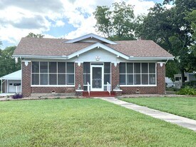817 C St SE in Ardmore, OK - Building Photo