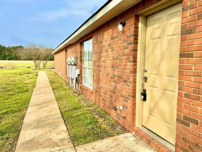 5931 Brewbaker Blvd in Montgomery, AL - Building Photo - Building Photo