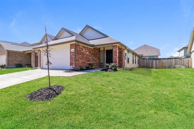 8316 Yaupon Holly Trl in Fort Worth, TX - Building Photo - Building Photo