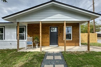 2108 New York Ave in Austin, TX - Building Photo - Building Photo