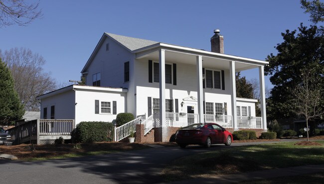 Yorkshire Apartments in Rock Hill, SC - Building Photo - Building Photo