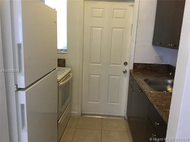 1255 SW 6th St-Unit -5 in Miami, FL - Building Photo - Building Photo