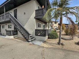 825 Normark Terrace in Vista, CA - Building Photo