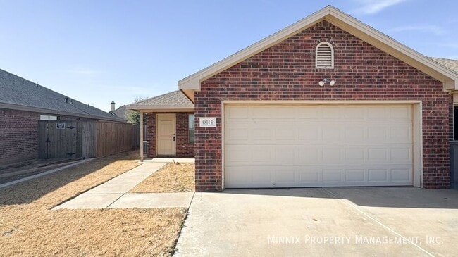 6804 Oakridge Ave in Lubbock, TX - Building Photo - Building Photo