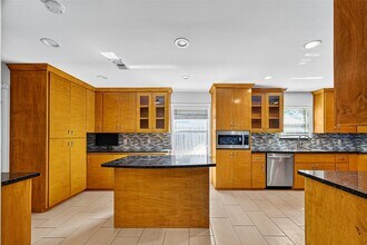 5150 Jason St in Houston, TX - Building Photo - Building Photo