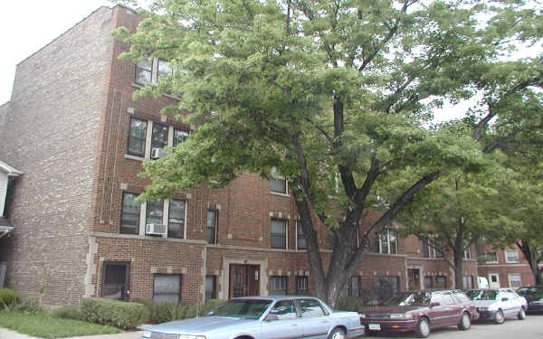 Clarence Court in Oak Park, IL - Foto de edificio