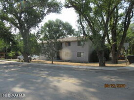 459 W Merritt St in Prescott, AZ - Building Photo