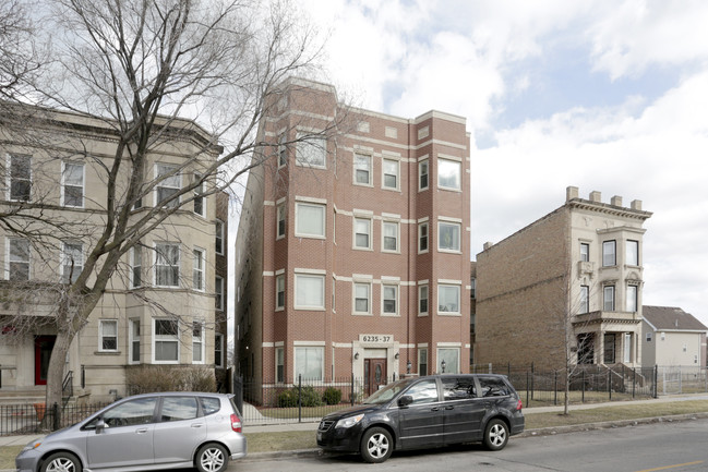 6235 S Woodlawn Ave in Chicago, IL - Building Photo - Building Photo