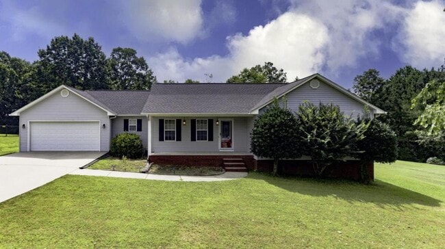 property at 380 Farmway Dr SE