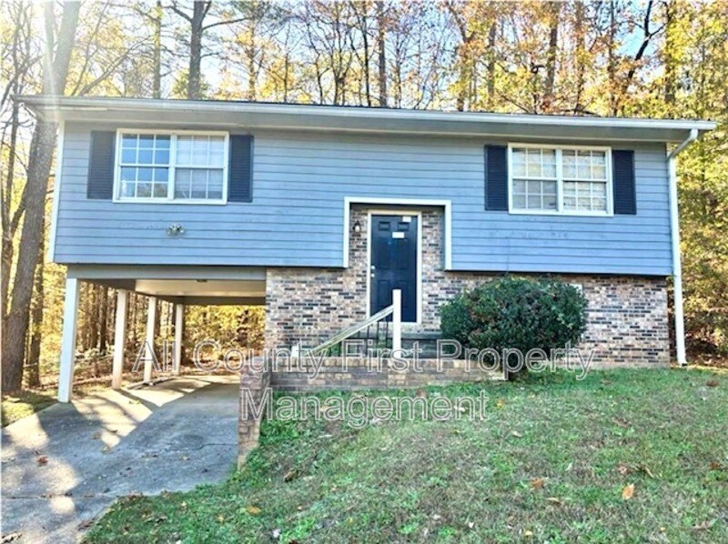 801 Plainville Terrace SW in Atlanta, GA - Foto de edificio