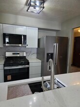 809 Nassau Pkwy in Rockford, IL - Building Photo - Building Photo