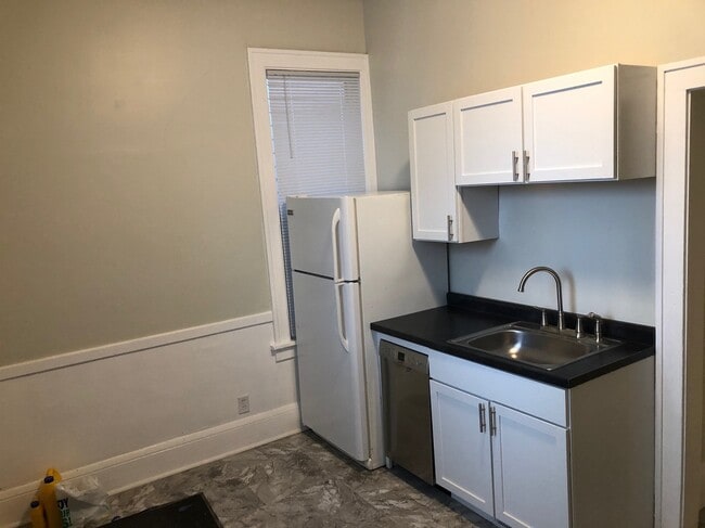 694 6th St E, Unit W1 in St. Paul, MN - Foto de edificio - Building Photo