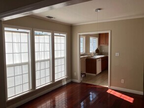 2833 S Victoria Ave, Unit 2833 S Victoria in Los Angeles, CA - Building Photo - Building Photo