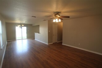 22802 Sugar Bear Dr in Spring, TX - Building Photo - Building Photo