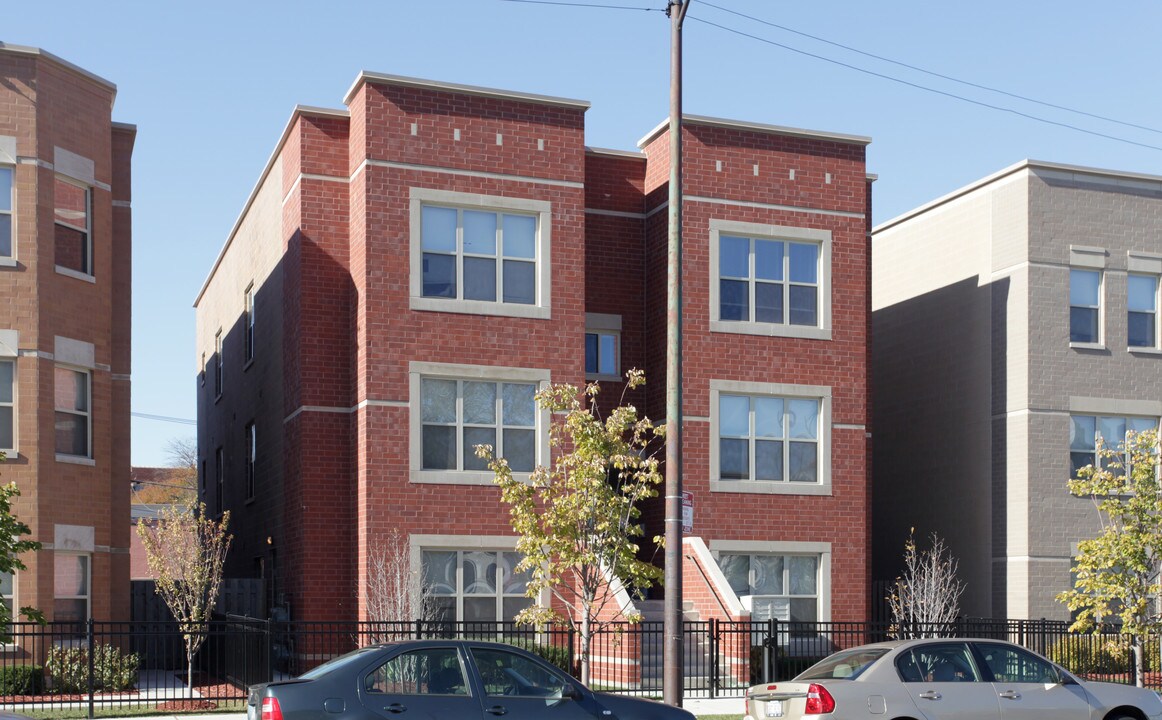 3916 S Indiana Ave in Chicago, IL - Foto de edificio