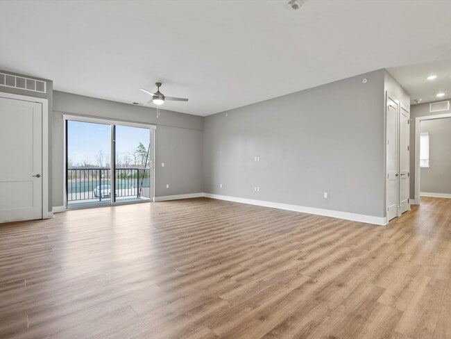 Cedar Valley Luxury Apartments in Rochester Hills, MI - Foto de edificio - Building Photo