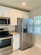 1631 SW 1st Ave in Cape Coral, FL - Building Photo - Building Photo