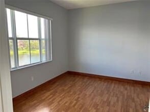 4702 SW 160th Ave, Unit 338 in Miramar, FL - Building Photo - Building Photo