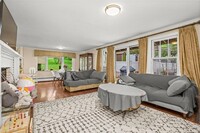 104 Forest Dr in Mt Kisco, NY - Building Photo - Building Photo