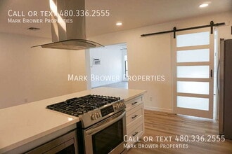 713 S Darrow Dr in Tempe, AZ - Building Photo - Building Photo