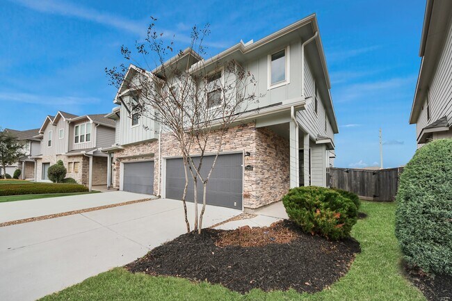 property at 22658 Sutherland Bend Ln