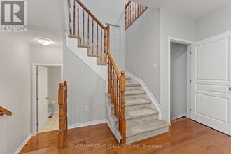 224 Harthill Way in Ottawa, ON - Building Photo - Building Photo