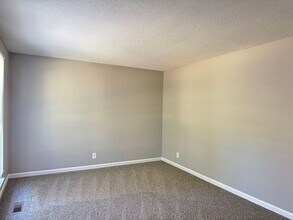 680 Pat Dr in Clarksville, TN - Building Photo - Building Photo