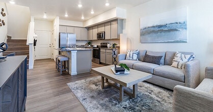 The Meadows at Tutt Village Townhomes in Colorado Springs, CO - Building Photo - Building Photo