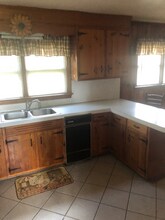 100 Lowry Ln in Bristol, TN - Building Photo - Building Photo