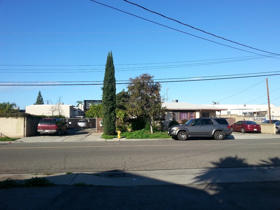 13051 Benton St in Garden Grove, CA - Building Photo