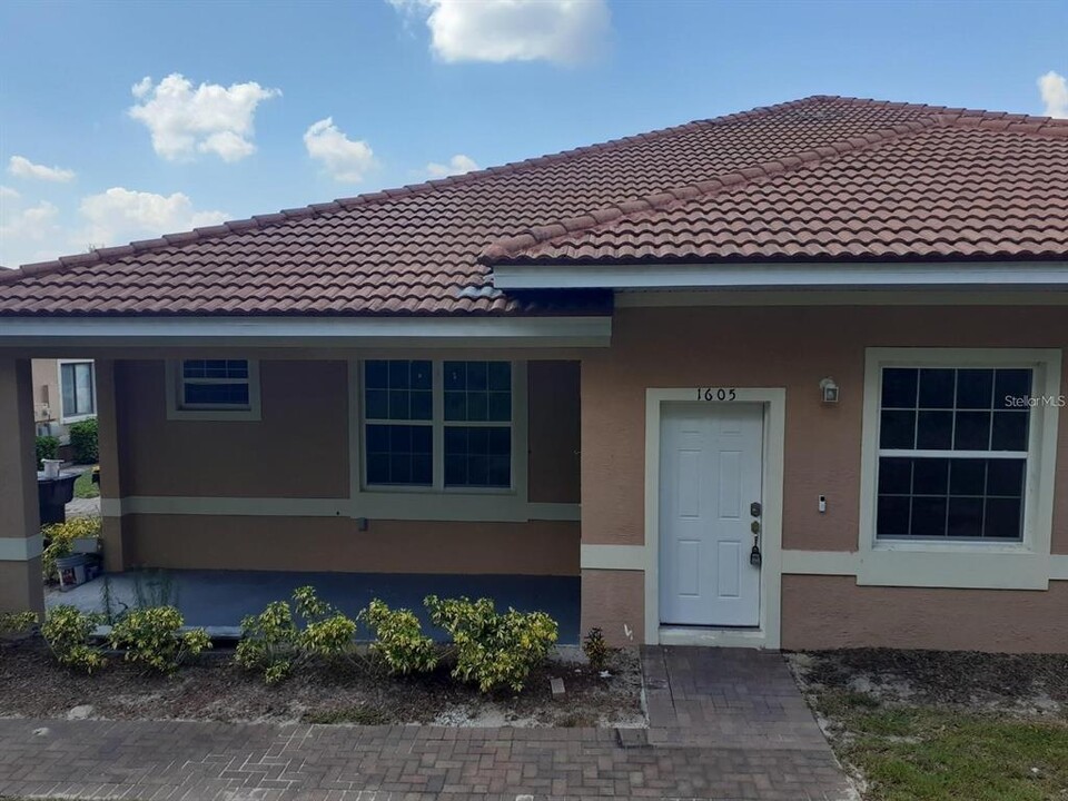 1605 Cumin Dr in Kissimmee, FL - Building Photo