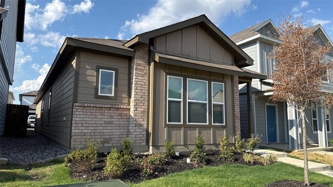 property at 3025 Pecan Farm Ln