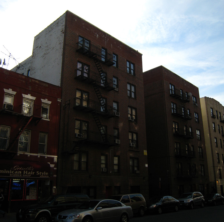 2244 Morris Ave in Bronx, NY - Foto de edificio