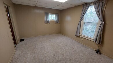 605 W Fountain St in Albert Lea, MN - Building Photo - Building Photo