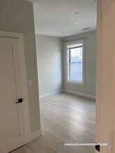 197 Green St in Boston, MA - Building Photo - Building Photo