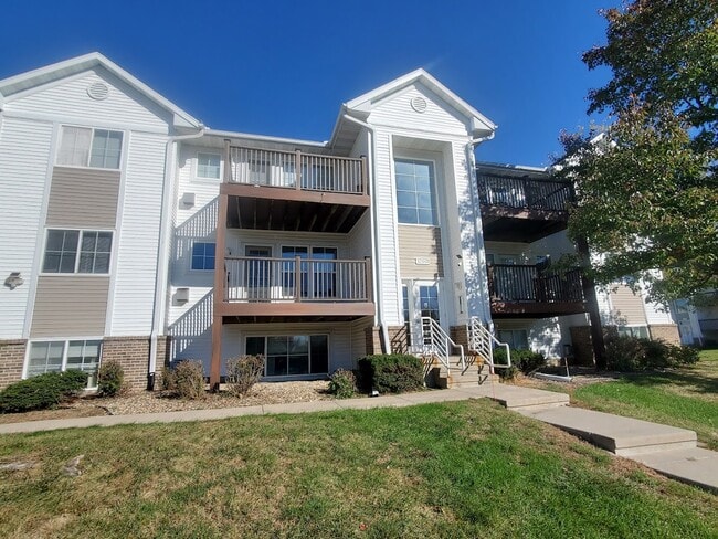 1200 Murray St NE, Unit 8