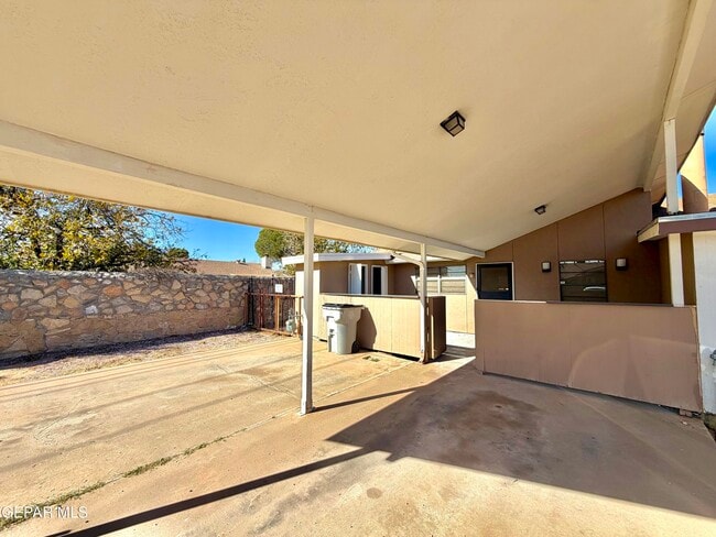 10501 Cozumel Ln in El Paso, TX - Building Photo - Building Photo