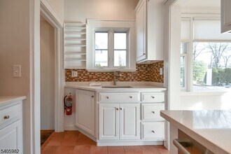 133 Pine Grove Ave in Summit, NJ - Building Photo - Building Photo