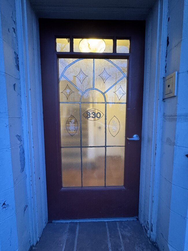 330 Park Ave, Unit #2 in Newport, KY - Building Photo - Building Photo