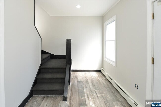 142 Grand  2 in Hawthorne, NJ - Building Photo - Building Photo