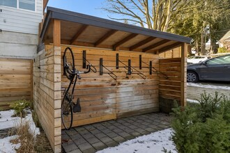 10350 Wallingford Ave N in Seattle, WA - Building Photo - Building Photo