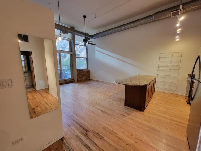 417 S Jefferson St in Chicago, IL - Building Photo - Building Photo