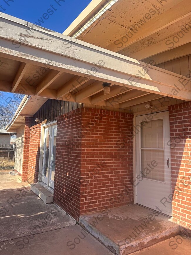 912 Harvard St in Clovis, NM - Building Photo - Building Photo