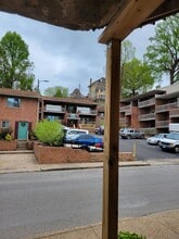 Greenbriar Gardens in Parkersburg, WV - Building Photo - Building Photo