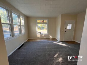517 W 9th St in Sioux Falls, SD - Foto de edificio - Building Photo