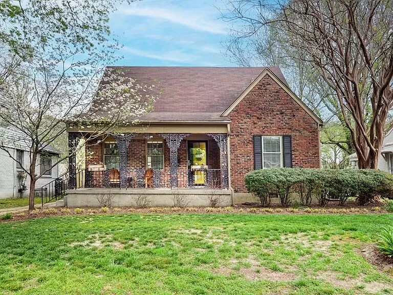 48 S Alicia Dr in Memphis, TN - Building Photo