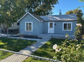 515 N Kent Pl in Kennewick, WA - Building Photo