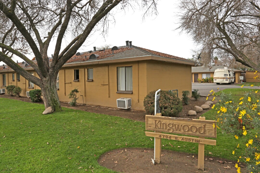 4794 E Austin Way in Fresno, CA - Building Photo